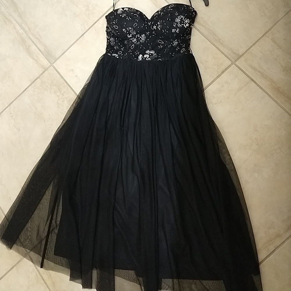 Off shoulder lace and beads dress